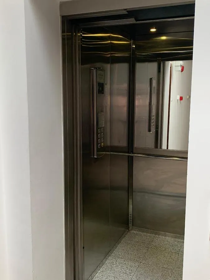 شقة Centru Unirii Luxury Vip Apartament 2 Camere 98 Mp ! Parcare Subterana Privata Incalzita Iarna Si Climatizata Vara Doar Cu Rezervare In Limita Locurilor Disponibile ! Proprietate In Regim Hoteliep - Nu Are Bucatarie ! بوخارست