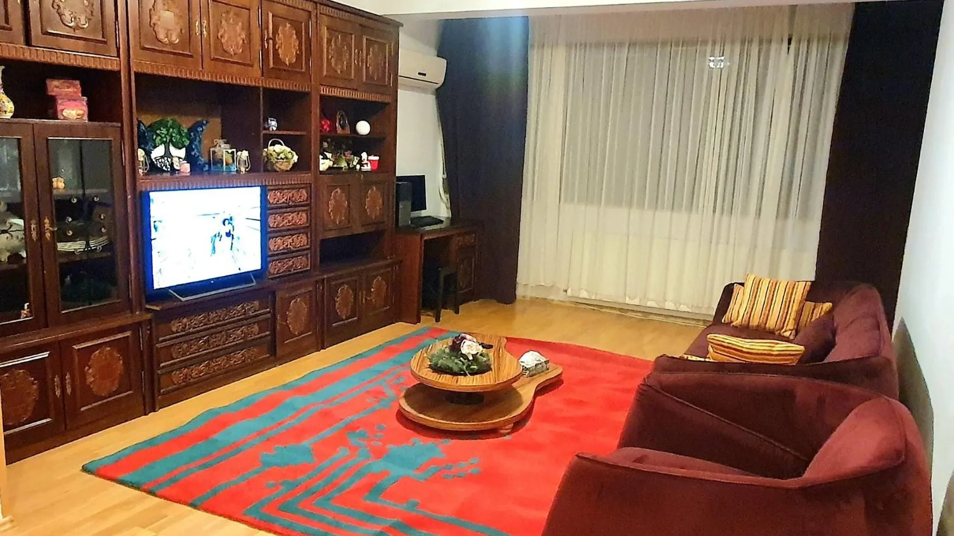 Centru Unirii Luxury Vip Apartament 2 Camere 98 Mp ! Parcare Subterana Privata Incalzita Iarna Si Climatizata Vara Doar Cu Rezervare In Limita Locurilor Disponibile ! Proprietate In Regim Hoteliep - Nu Are Bucatarie ! Бухарест 0*,  Румыния